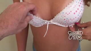 ���ายุ 19 ปีเก่าของเร่าร้อนวัยรุ่นยังไงพวแล้วก็เป็นปากเต็มไปด้วยน้ำเชื้อ