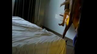 زوجة تتمتع صديق