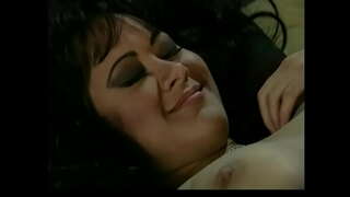 Porno diosa de Asia Carerra garganta profunda polla dura