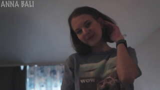 Ek wil graag om af te neem van my onderklere toe my stepbrother kyk