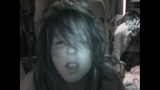 Сексуальна маленька шлюха дружина MJ трахається як шлюха зі своїм хлопцем