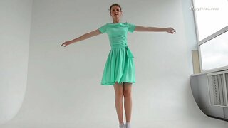 Super gymnast fleksibel ballerina babe Alina